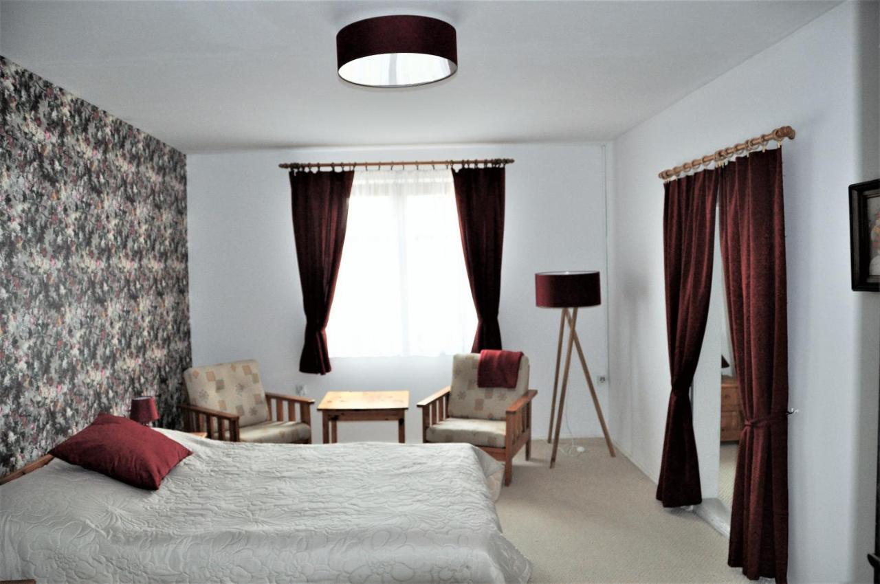 Folwark Goscino-Dwor Bed & Breakfast Exterior foto